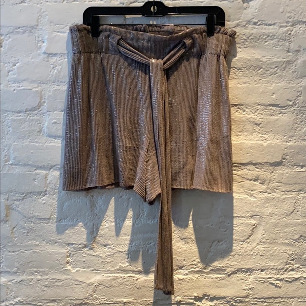 DVF grey sequin tap shorts pockets tie belt sz 8